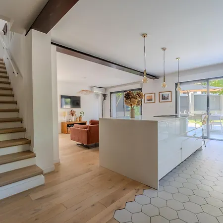 Superbe Clim, Avec Piscine * Baillargues